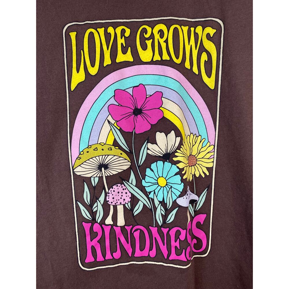 Fifth Sun Size M Brown "Love Grows Kindness" Cotton Blend T-Shirt‎ *